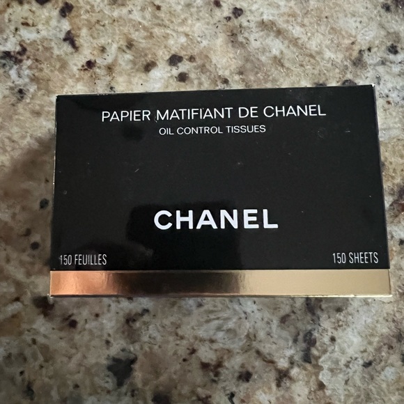 Chanel makeup makeup tissue holder and mirror - Picture 4 of 7